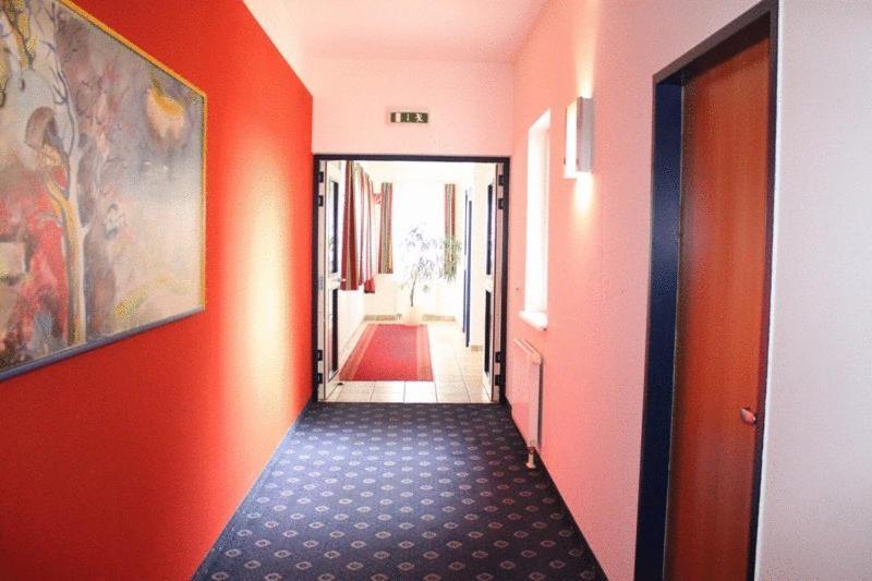 Hotel Servus Europa Suben Экстерьер фото